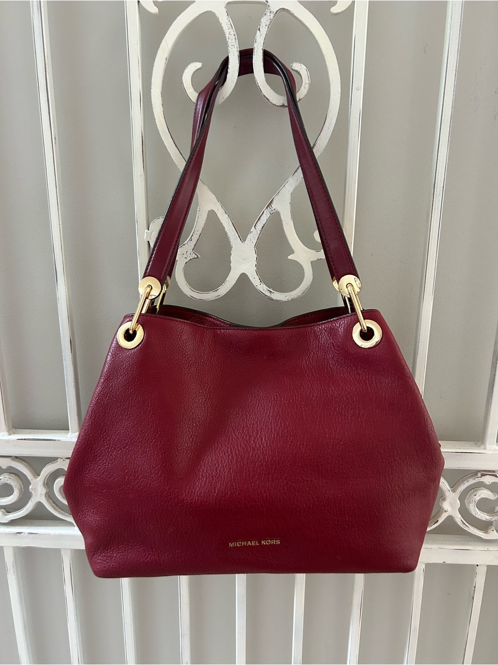 MICHAEL KORS Raven Mulberry Red Pebbled Leather Shoulder Bag Center Zip